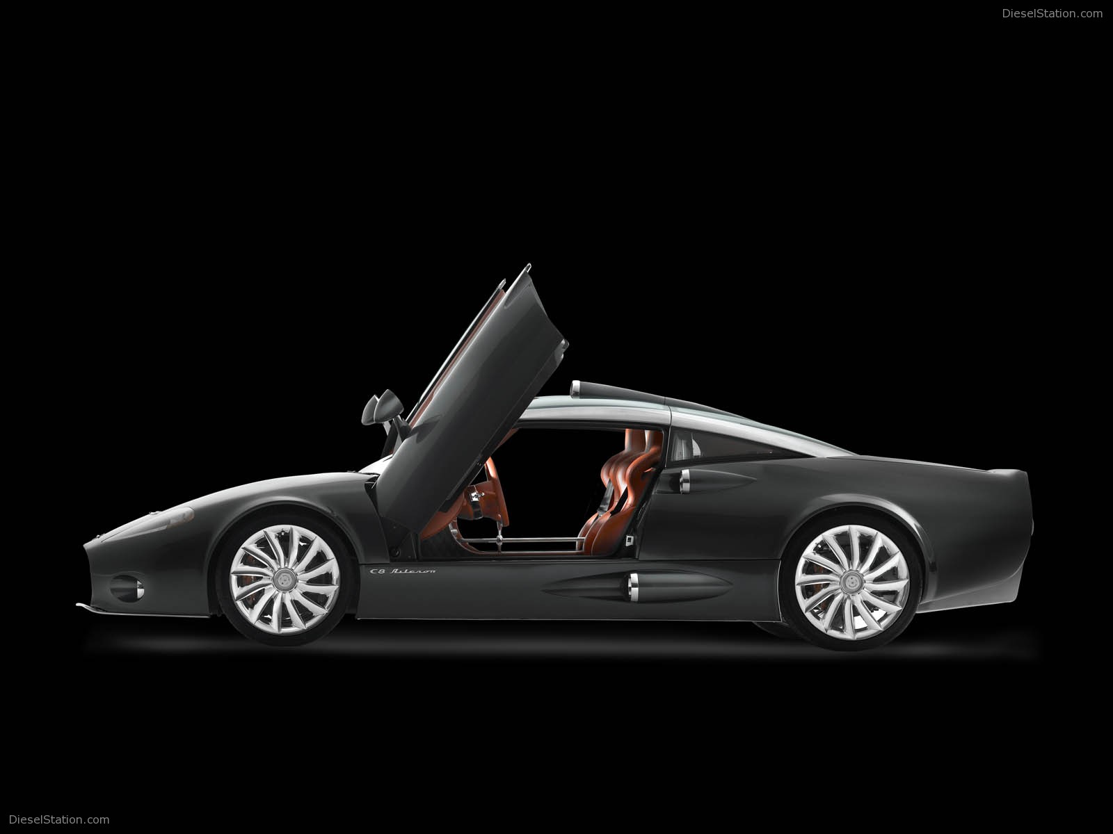 Spyker C8 Aileron
